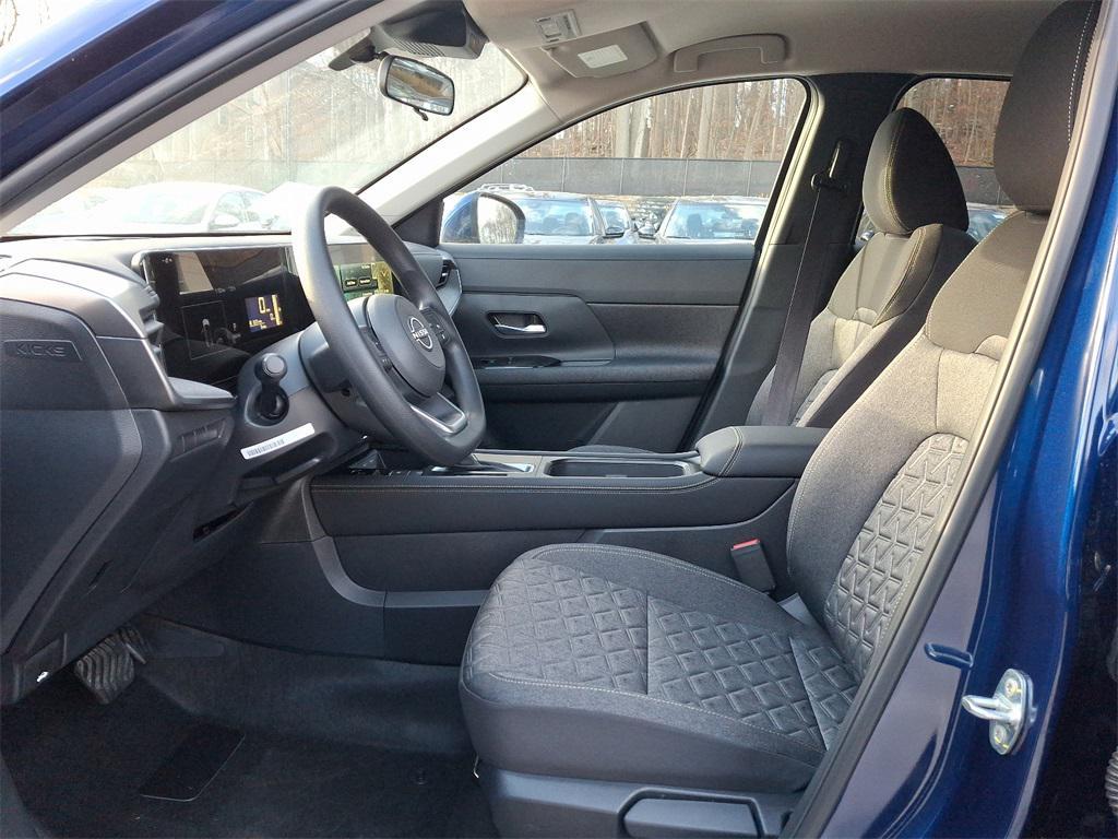 new 2025 Nissan Kicks car, priced at $27,505
