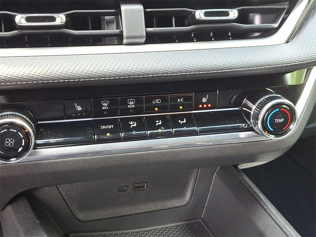 used 2025 Chevrolet Equinox car, priced at $29,766