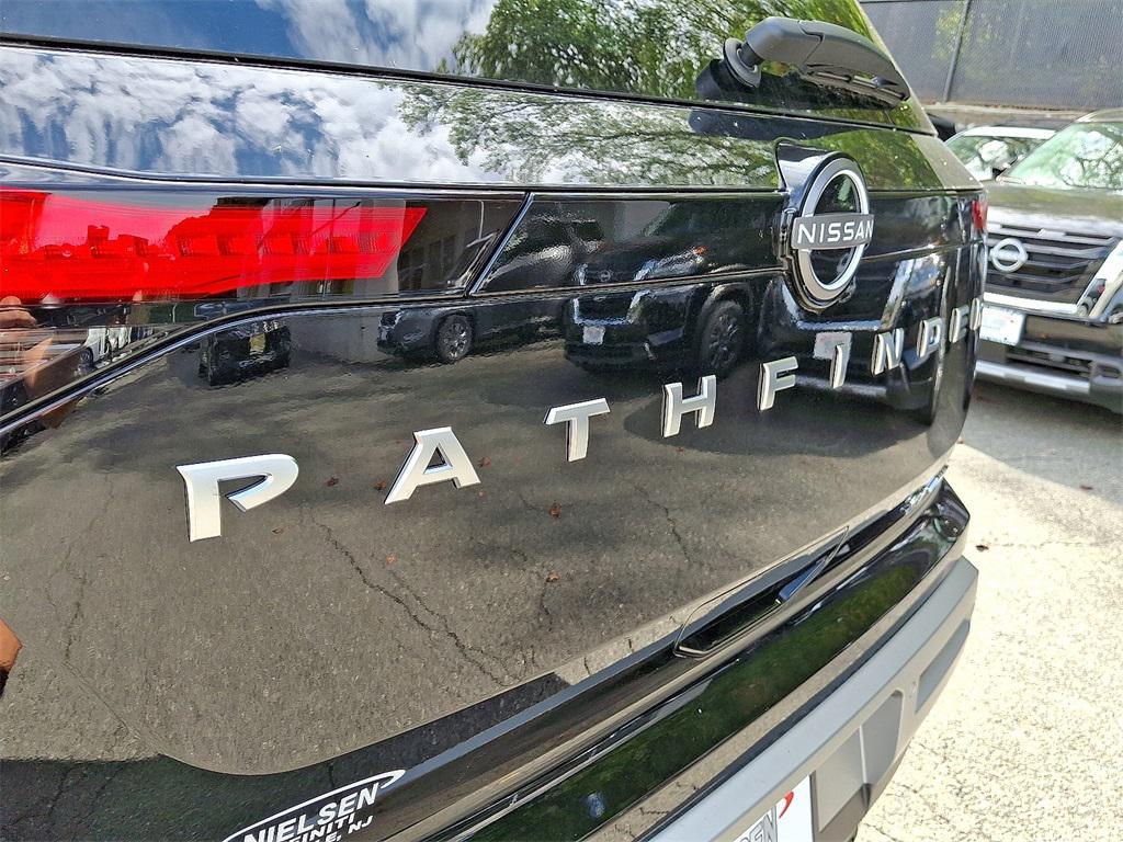 new 2025 Nissan Pathfinder car, priced at $49,465