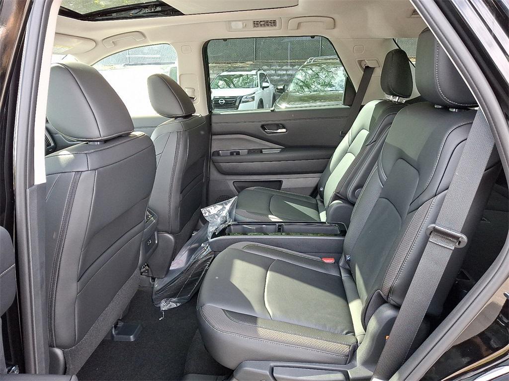 new 2025 Nissan Pathfinder car, priced at $49,465
