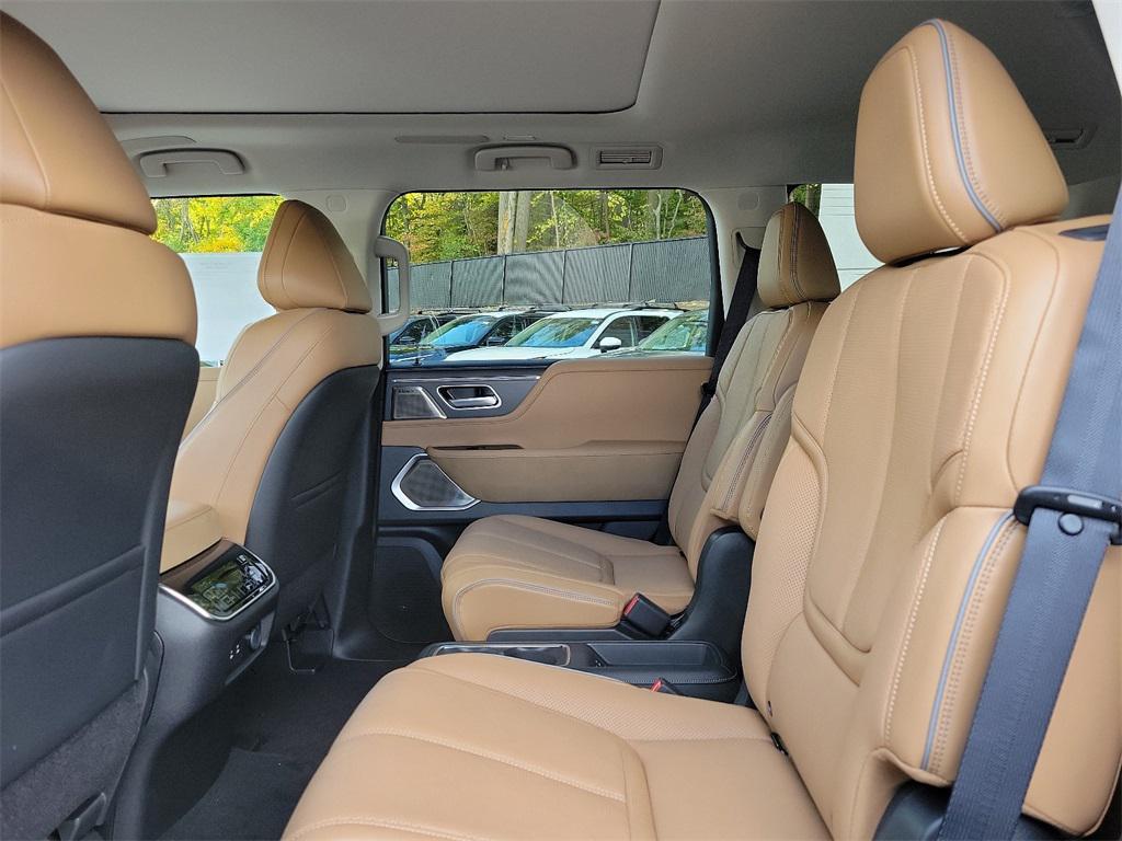 new 2025 INFINITI QX80 car, priced at $102,640