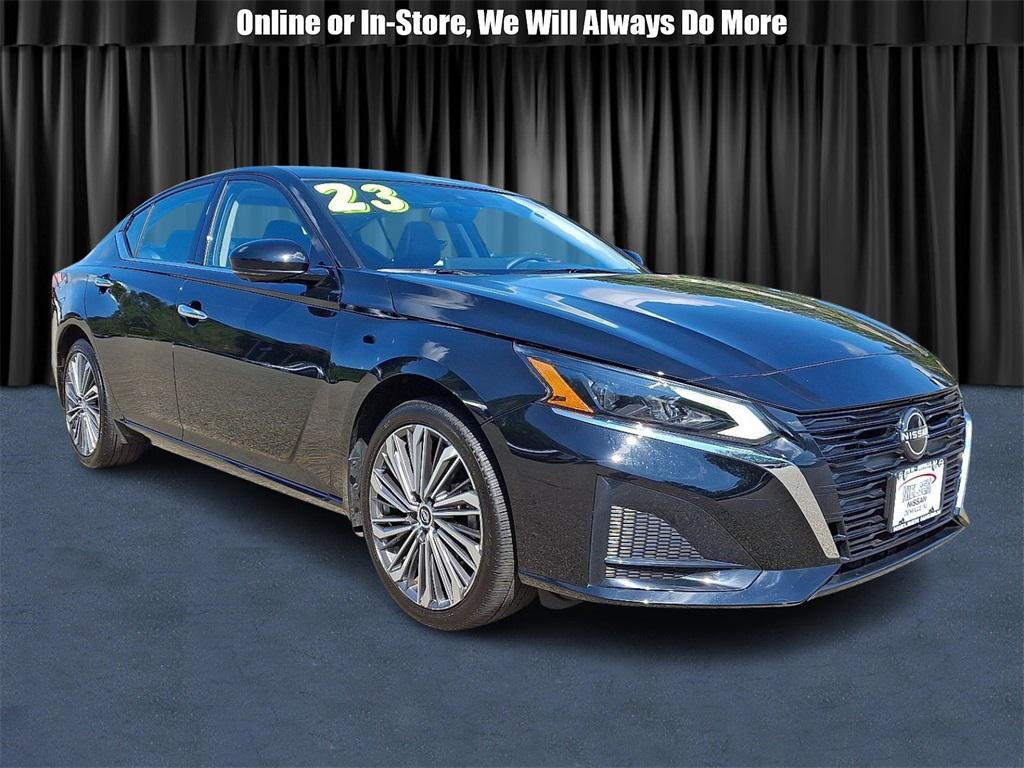 used 2023 Nissan Altima car, priced at $25,287