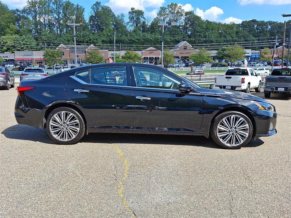 used 2023 Nissan Altima car, priced at $24,411