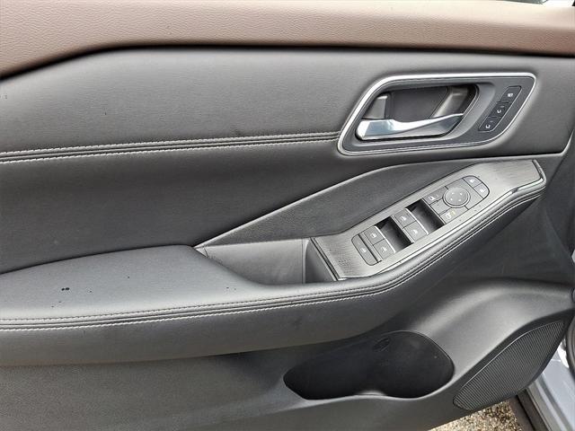 used 2022 Nissan Rogue car, priced at $30,995