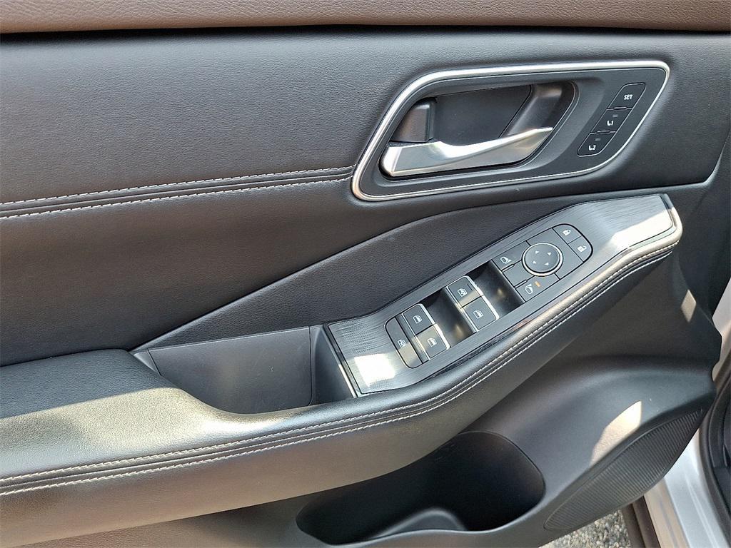 used 2021 Nissan Rogue car, priced at $25,295