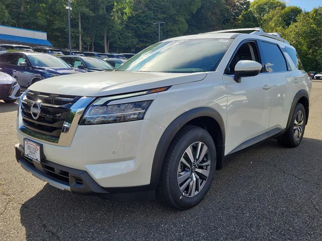 new 2024 Nissan Pathfinder car, priced at $47,735