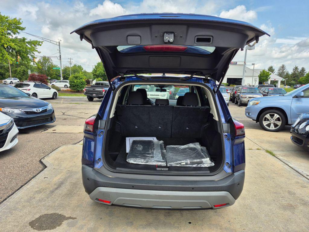 used 2022 Nissan Rogue car, priced at $17,999