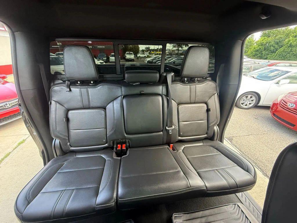 used 2022 Chevrolet Silverado 1500 car, priced at $39,899