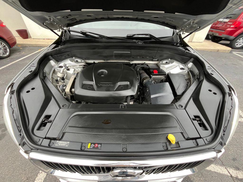 used 2019 Volvo XC90 car, priced at $18,999