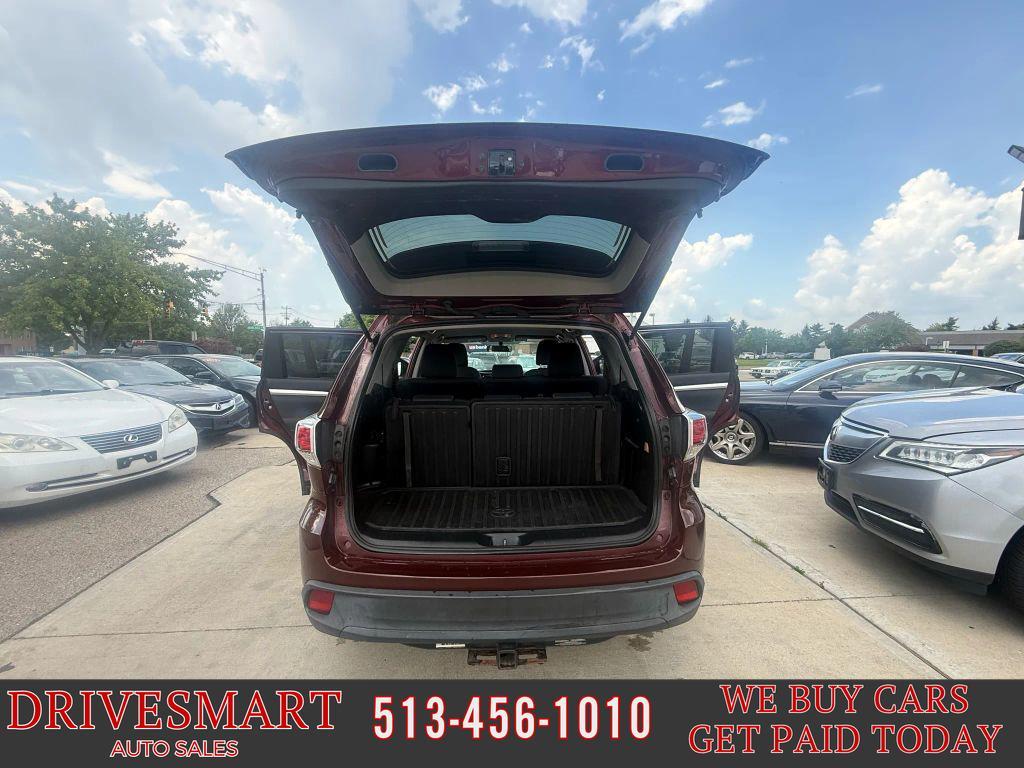 used 2016 Toyota Highlander car, priced at $9,999