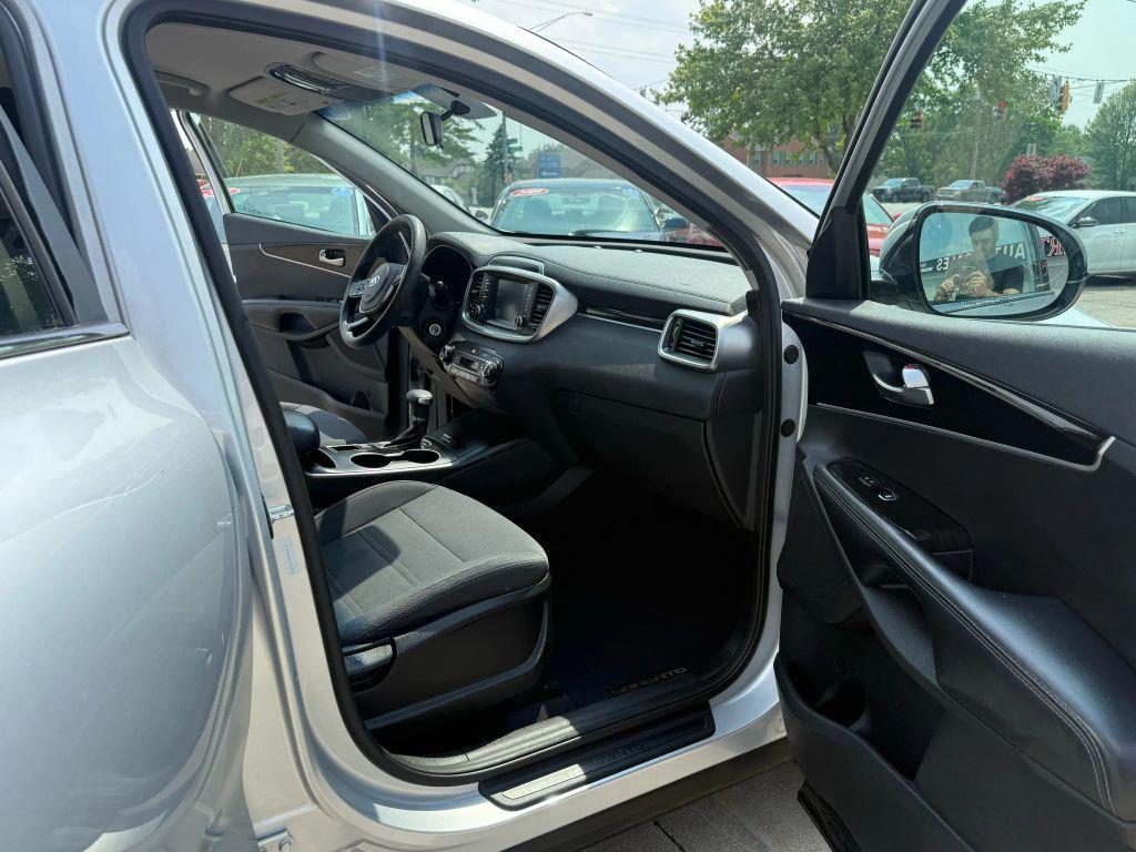 used 2019 Kia Sorento car, priced at $11,999