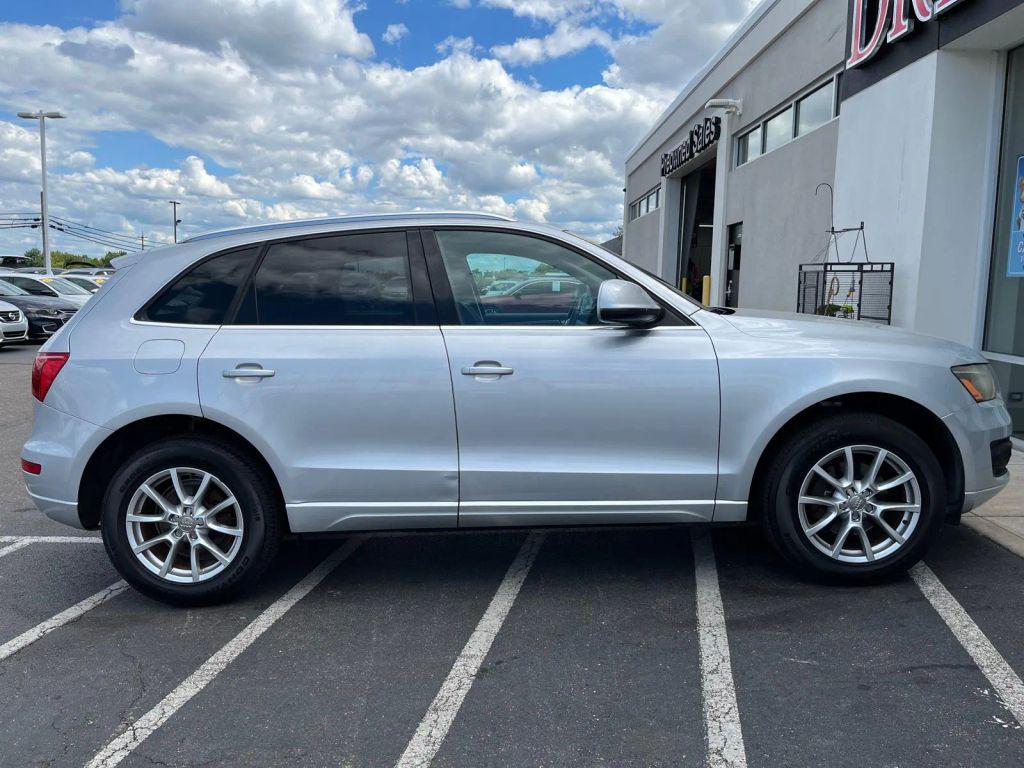 used 2011 Audi Q5 car, priced at $11,999
