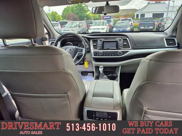 used 2014 Toyota Highlander car, priced at $12,799