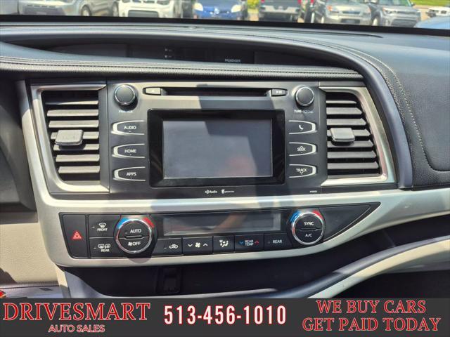 used 2014 Toyota Highlander car, priced at $12,799