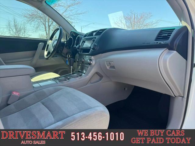 used 2013 Toyota Highlander car, priced at $13,499
