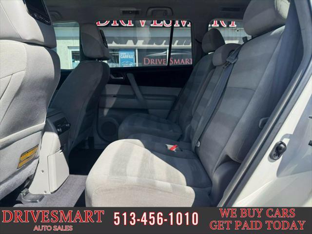used 2013 Toyota Highlander car, priced at $13,499