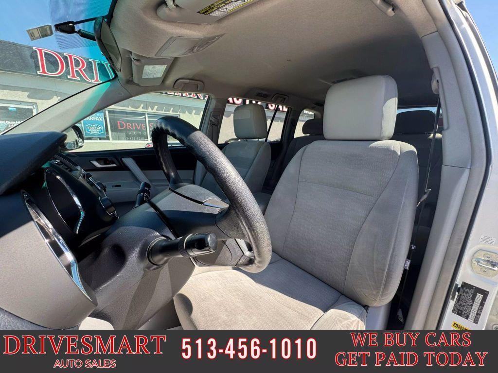 used 2013 Toyota Highlander car, priced at $12,599