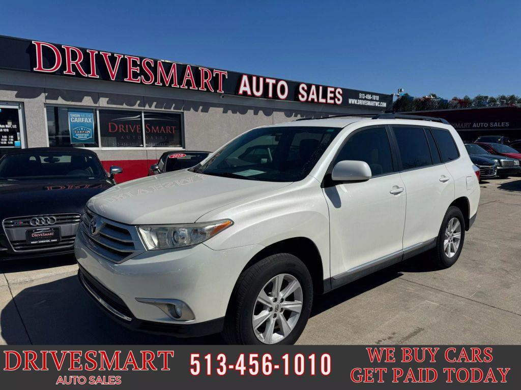 used 2013 Toyota Highlander car, priced at $12,599