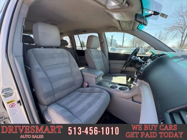 used 2013 Toyota Highlander car, priced at $13,499