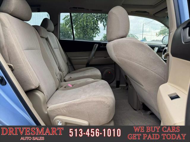 used 2010 Toyota Highlander car, priced at $10,999