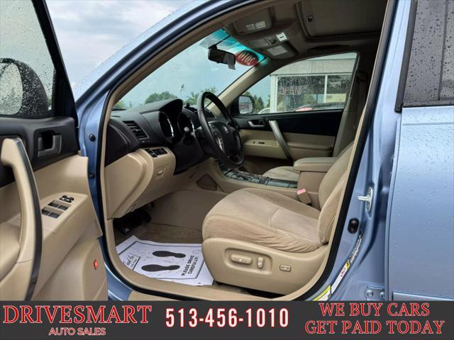used 2010 Toyota Highlander car, priced at $10,999