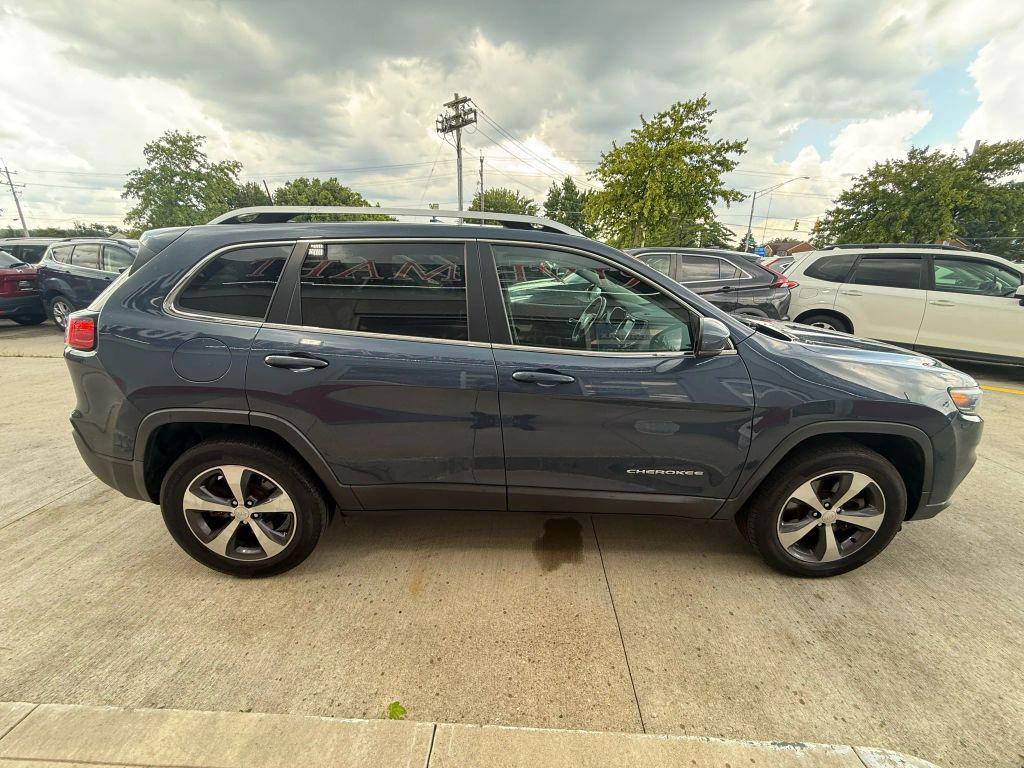 used 2019 Jeep Cherokee car, priced at $16,999