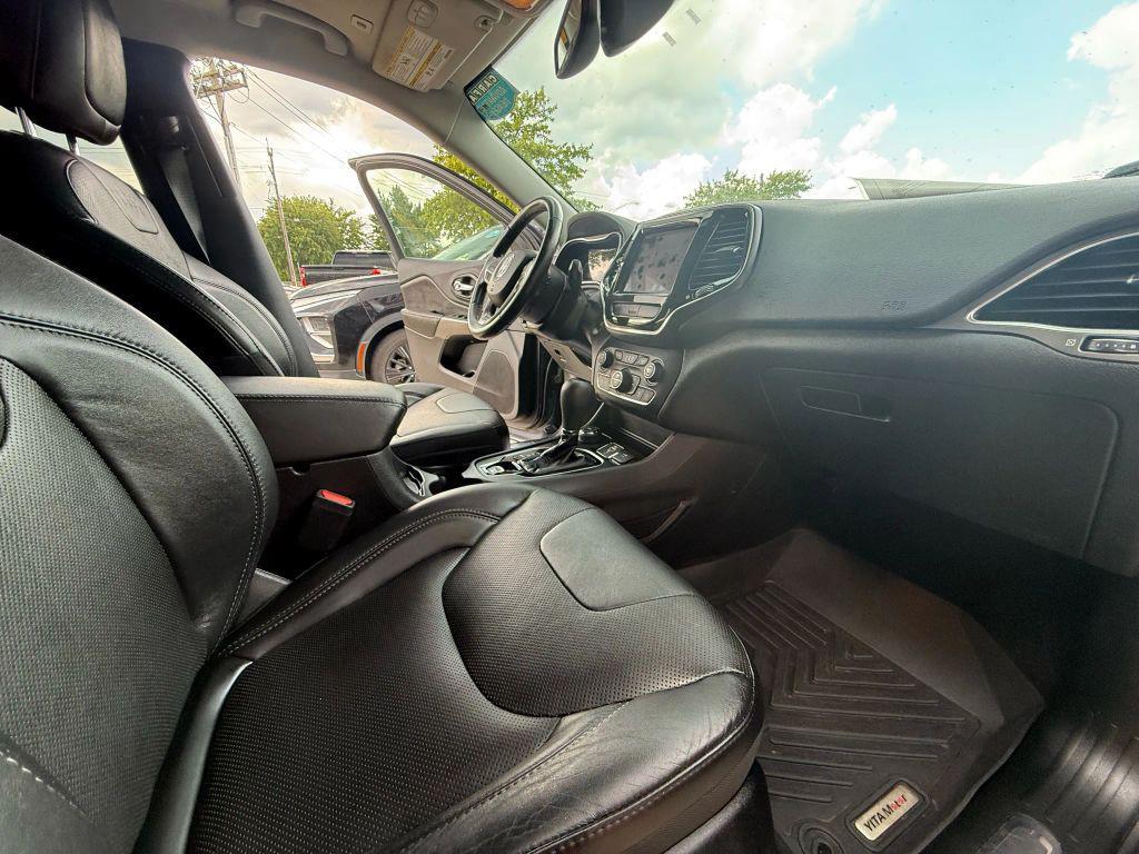 used 2019 Jeep Cherokee car, priced at $16,999