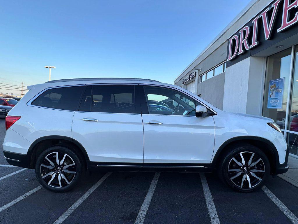 used 2021 Honda Pilot car, priced at $17,999