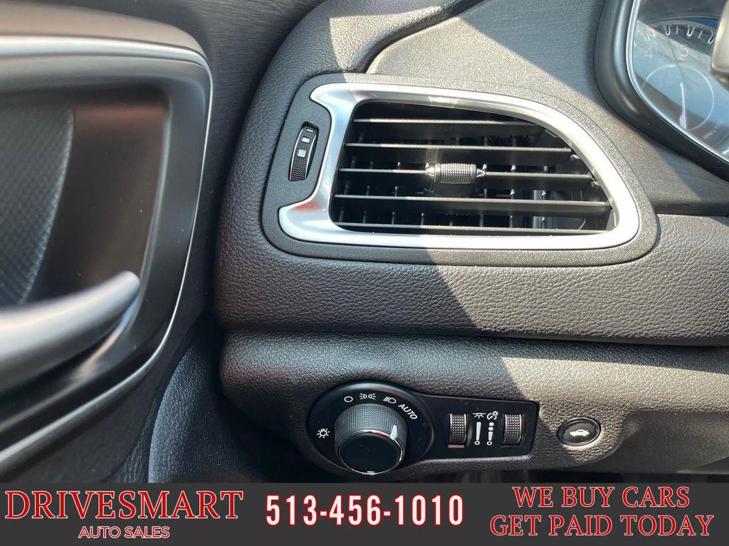 used 2016 Chrysler 200 car, priced at $7,999
