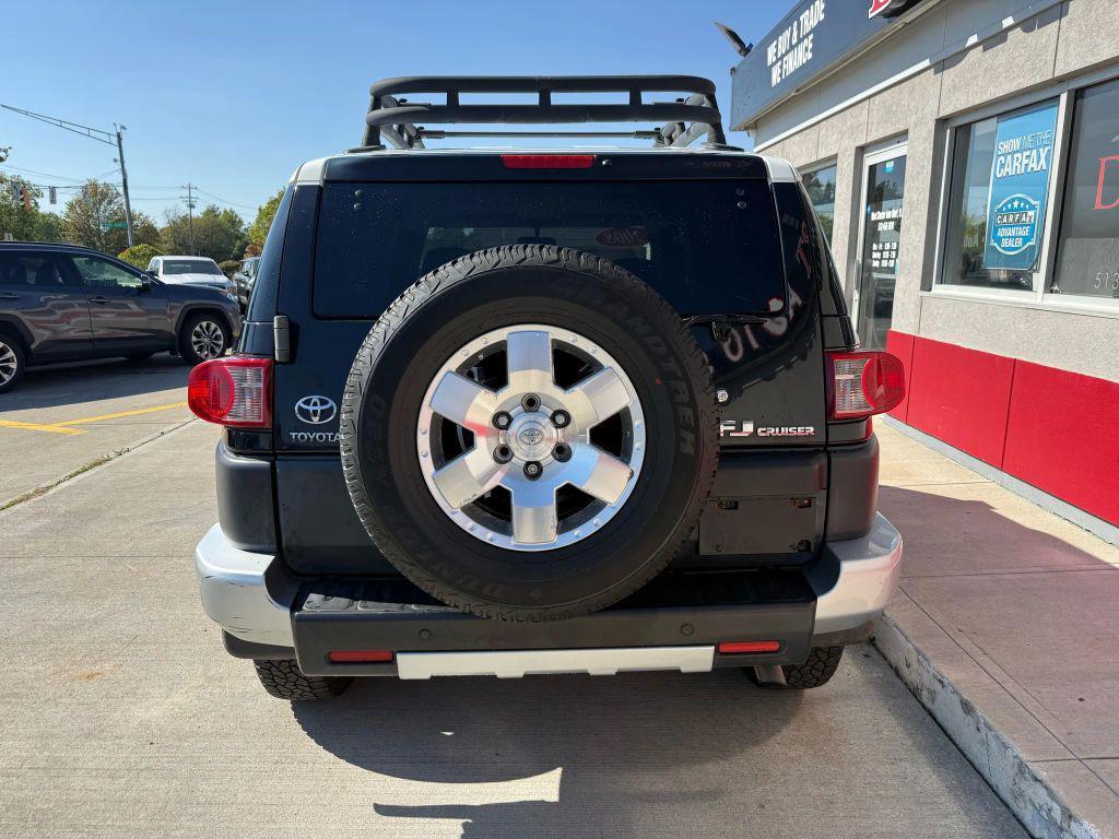 used 2008 Toyota FJ Cruiser car, priced at $15,299