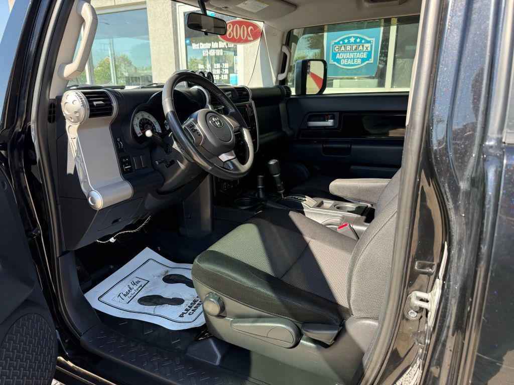 used 2008 Toyota FJ Cruiser car, priced at $15,299