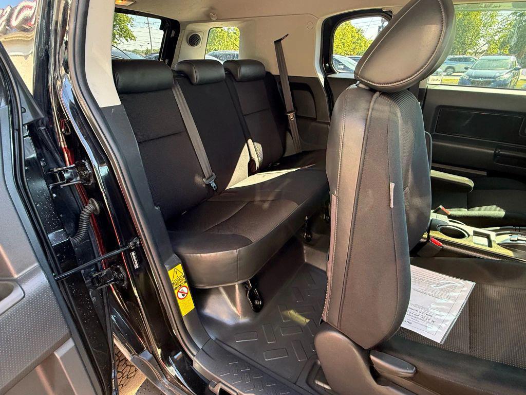 used 2008 Toyota FJ Cruiser car, priced at $15,299