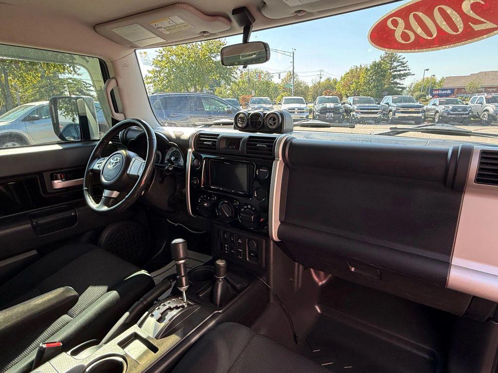 used 2008 Toyota FJ Cruiser car, priced at $15,299
