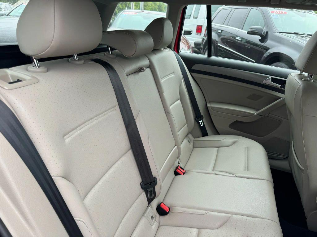 used 2015 Volkswagen Golf SportWagen car, priced at $11,999