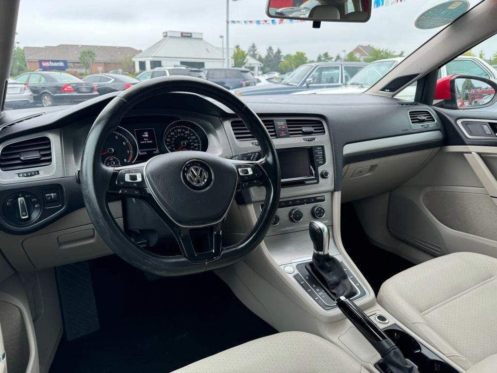 used 2015 Volkswagen Golf SportWagen car, priced at $11,999