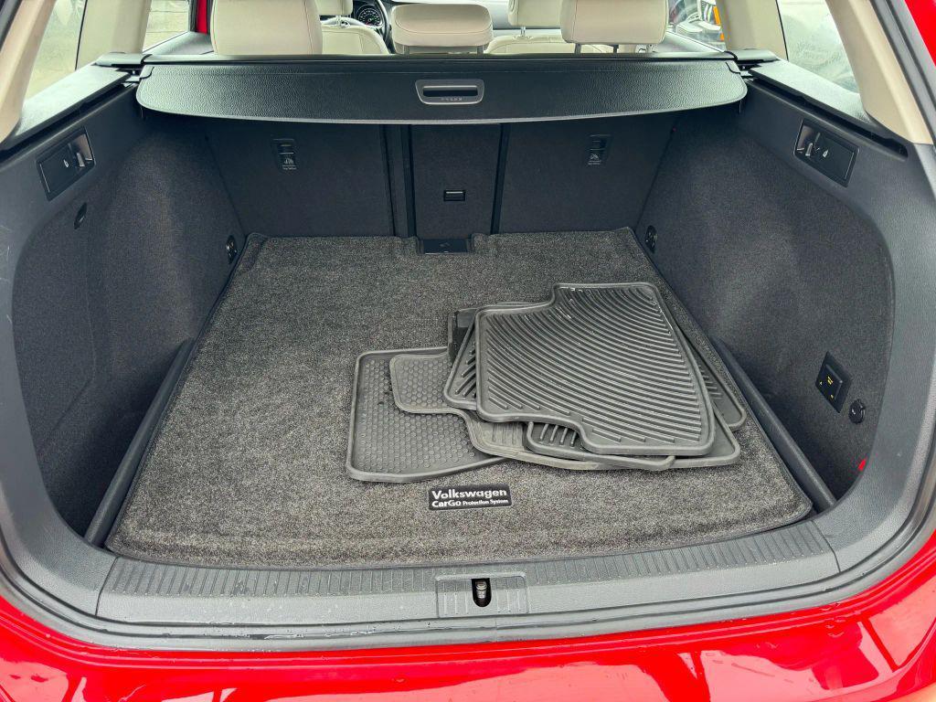 used 2015 Volkswagen Golf SportWagen car, priced at $11,999