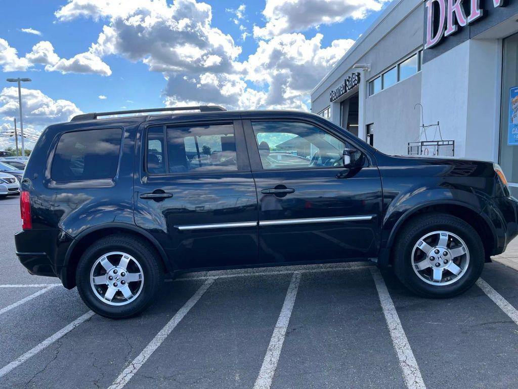 used 2010 Honda Pilot car, priced at $11,999