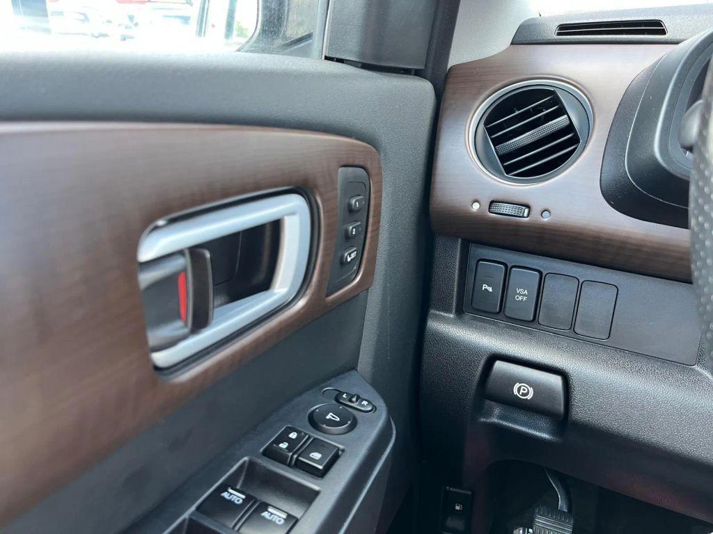 used 2010 Honda Pilot car, priced at $11,999