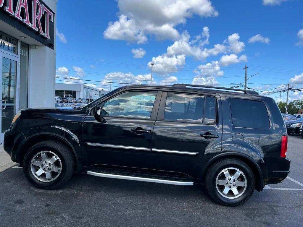used 2010 Honda Pilot car, priced at $11,999