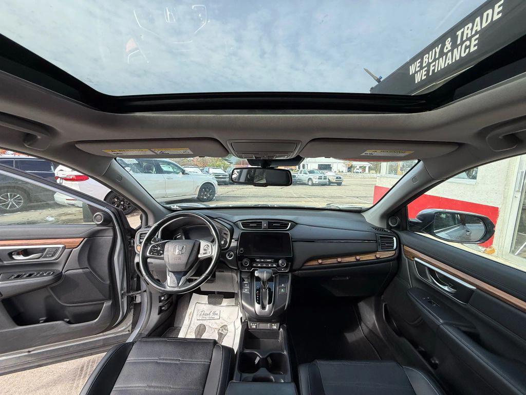 used 2020 Honda CR-V car, priced at $27,998