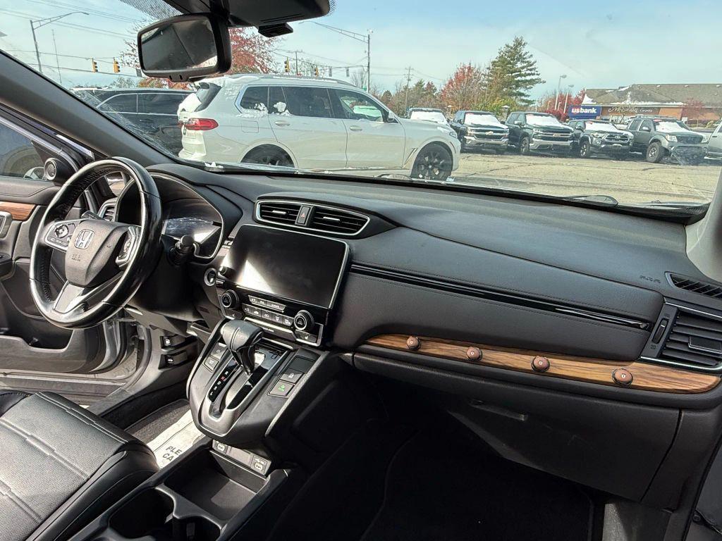 used 2020 Honda CR-V car, priced at $27,998