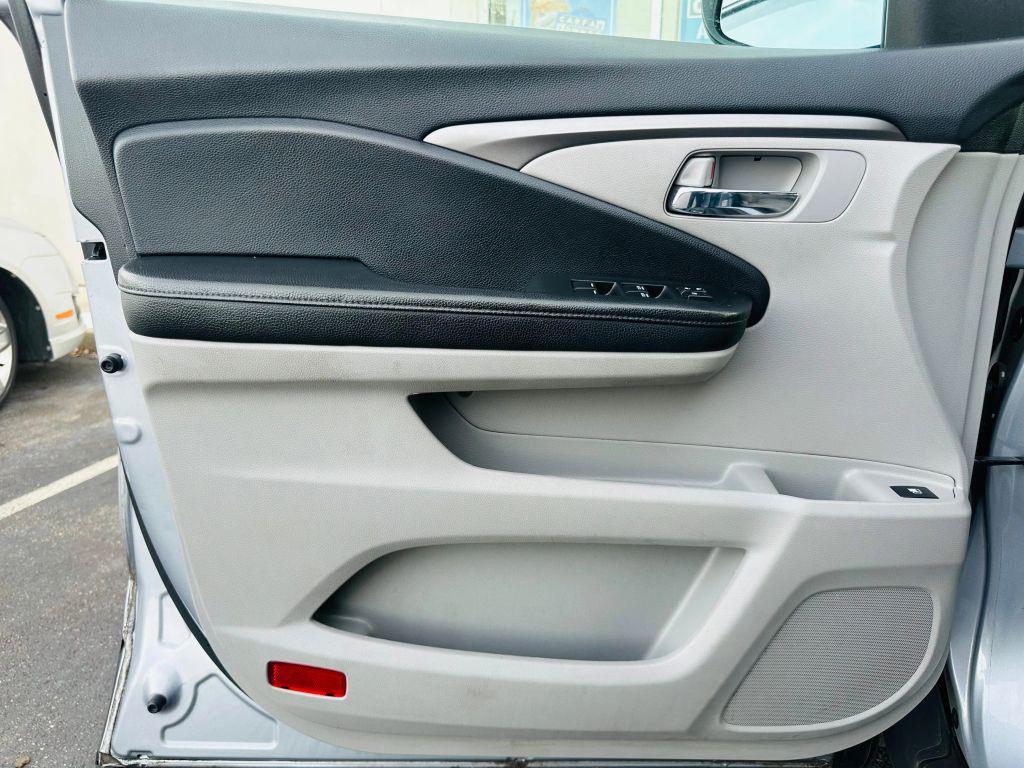 used 2018 Honda Pilot car, priced at $15,899