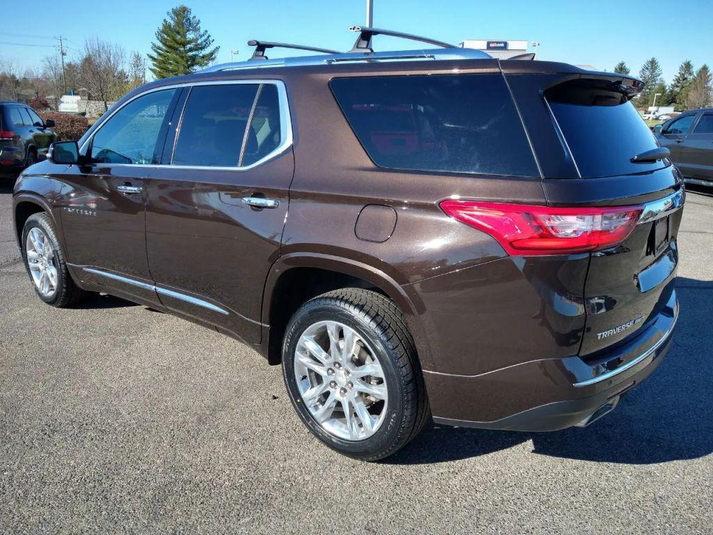 used 2019 Chevrolet Traverse car, priced at $29,999