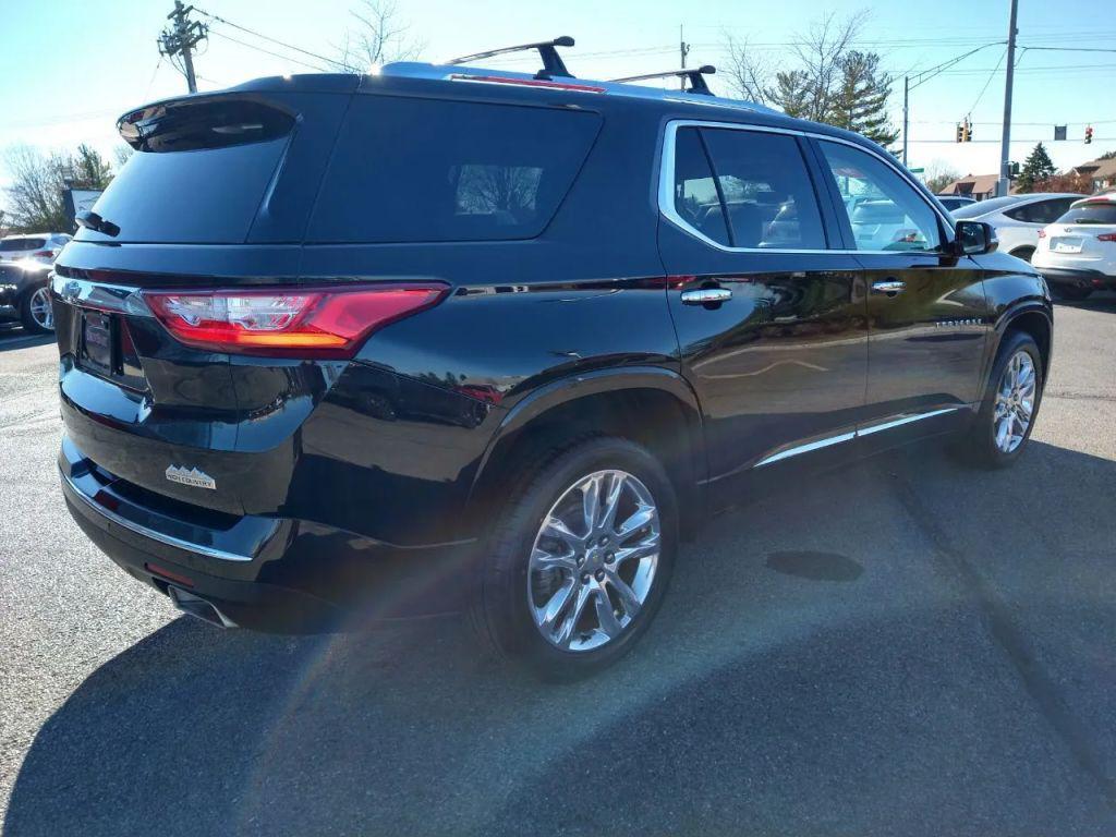 used 2019 Chevrolet Traverse car, priced at $29,999