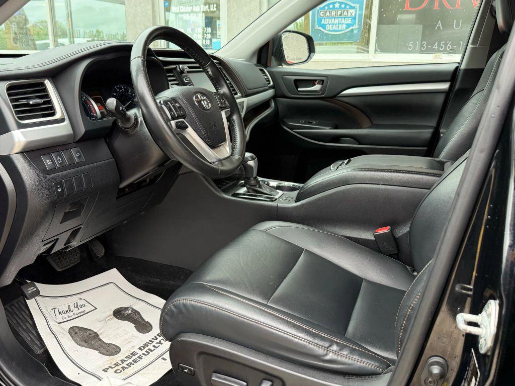 used 2019 Toyota Highlander car, priced at $21,899