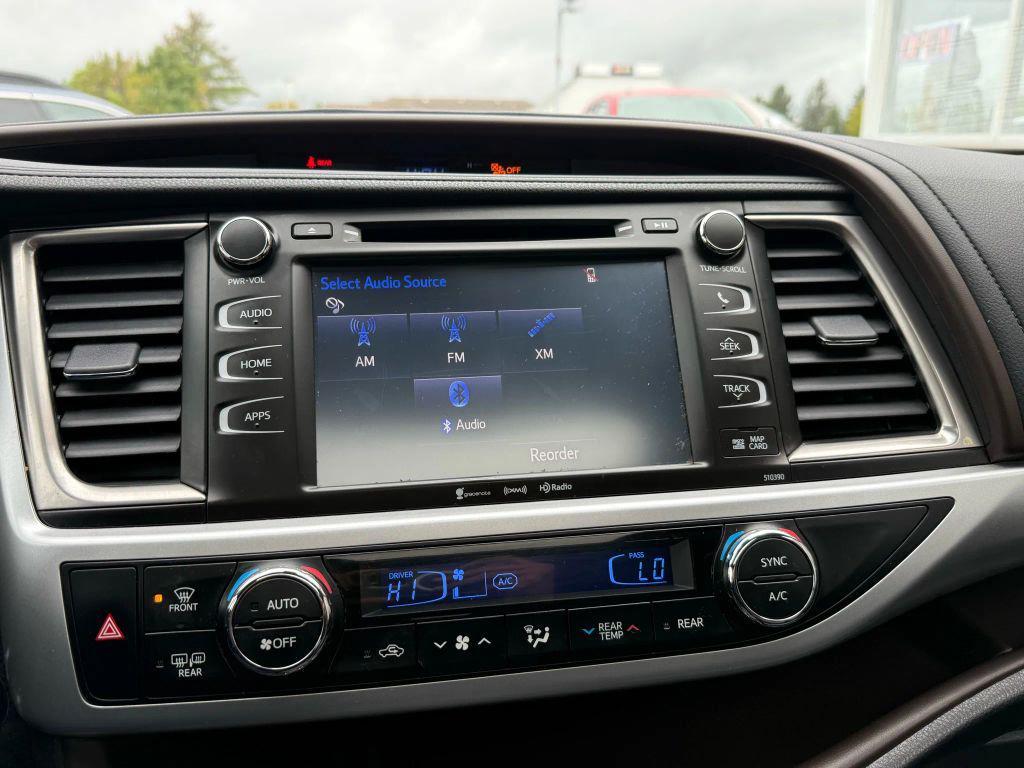 used 2019 Toyota Highlander car, priced at $21,899