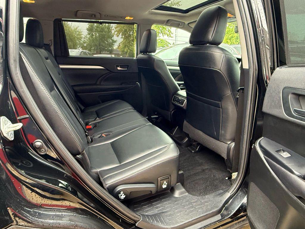 used 2019 Toyota Highlander car, priced at $21,899