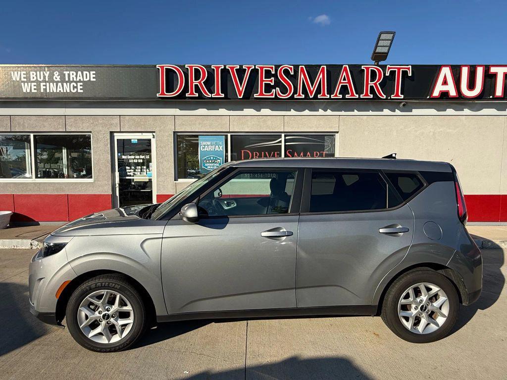 used 2023 Kia Soul car, priced at $15,999