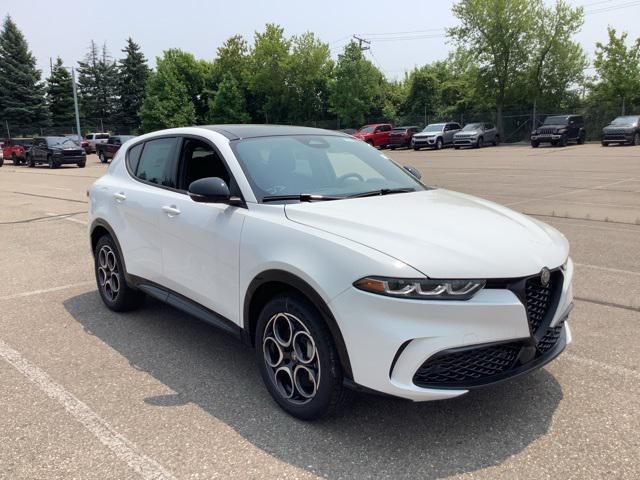 new 2025 Alfa Romeo Tonale car, priced at $46,190