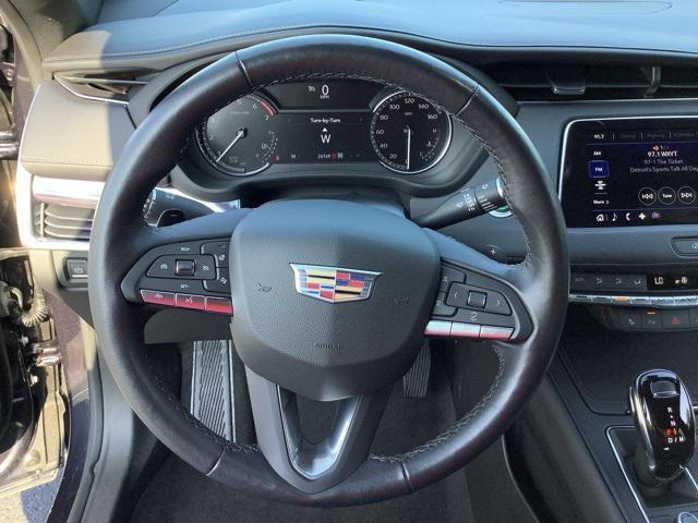 used 2022 Cadillac XT4 car, priced at $28,247